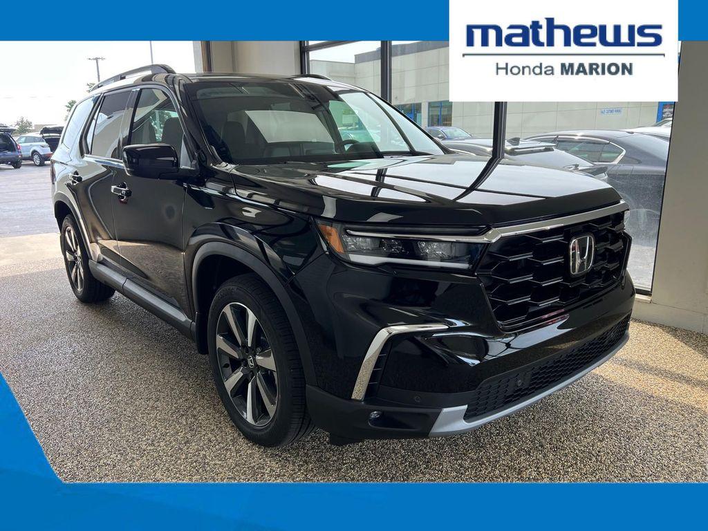 new 2025 Honda Pilot car, priced at $51,050