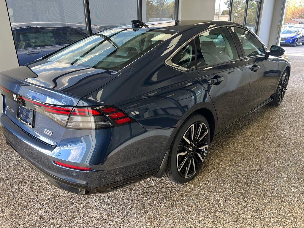new 2025 Honda Accord Hybrid car, priced at $40,495