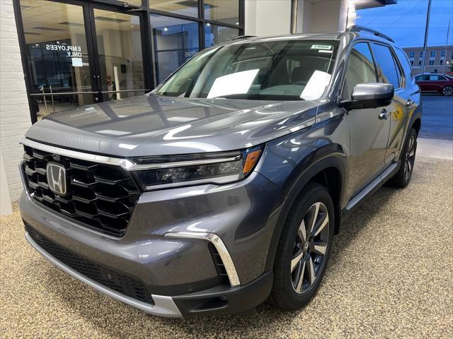 new 2025 Honda Pilot car, priced at $56,250