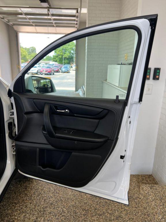 used 2017 Chevrolet Traverse car, priced at $12,995