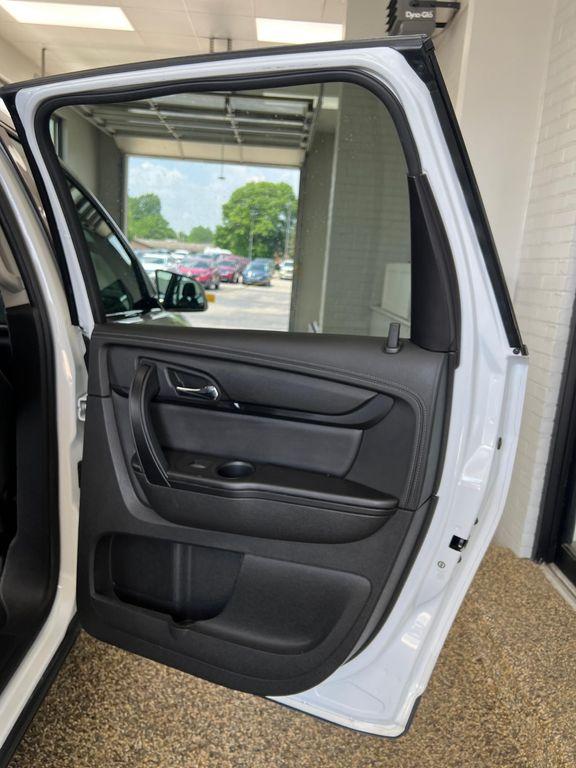 used 2017 Chevrolet Traverse car, priced at $12,995