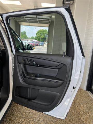 used 2017 Chevrolet Traverse car, priced at $13,750