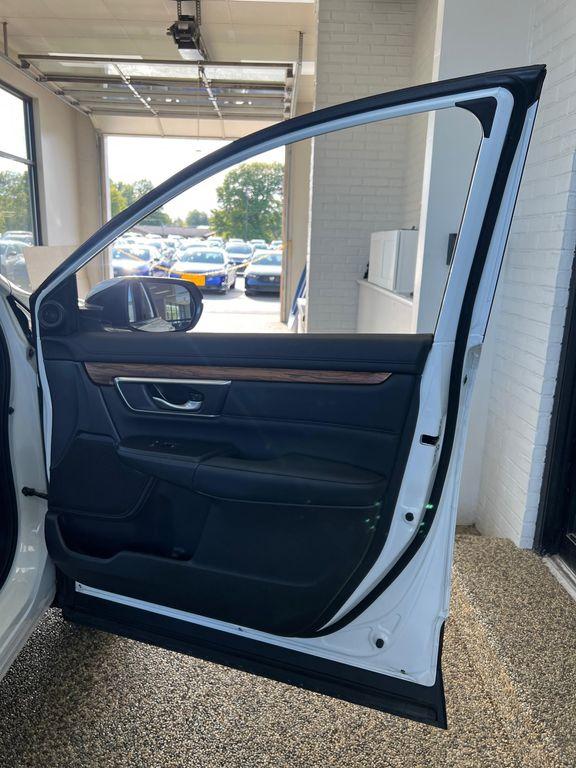 used 2021 Honda CR-V car, priced at $27,500