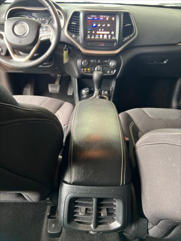 used 2015 Jeep Cherokee car, priced at $13,750