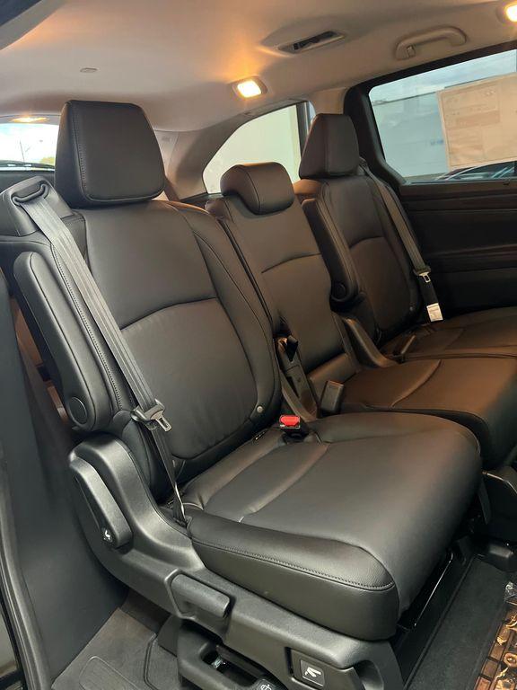 new 2026 Honda Odyssey car, priced at $44,290