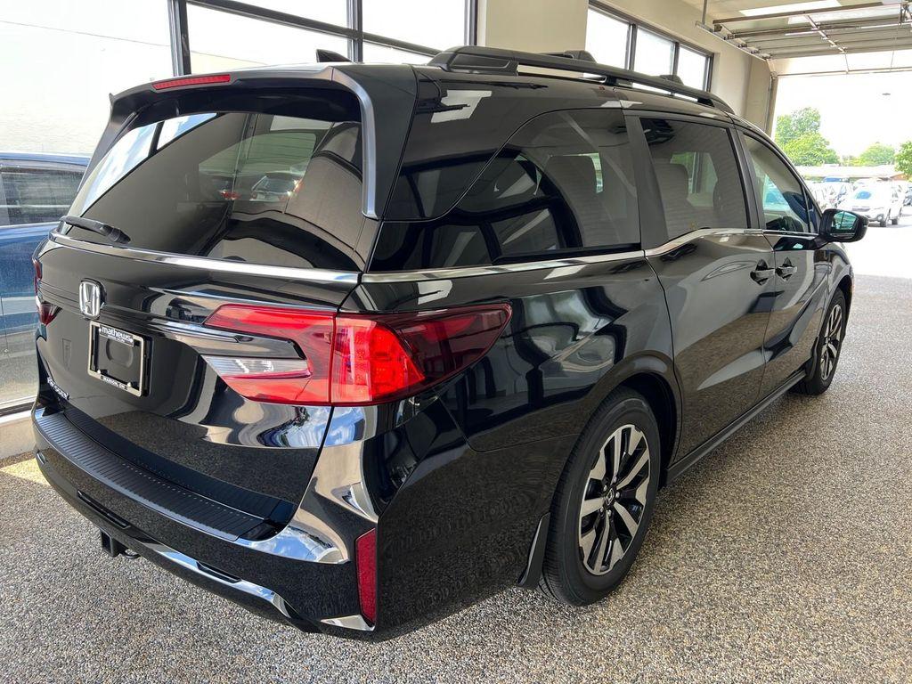 new 2026 Honda Odyssey car, priced at $45,275