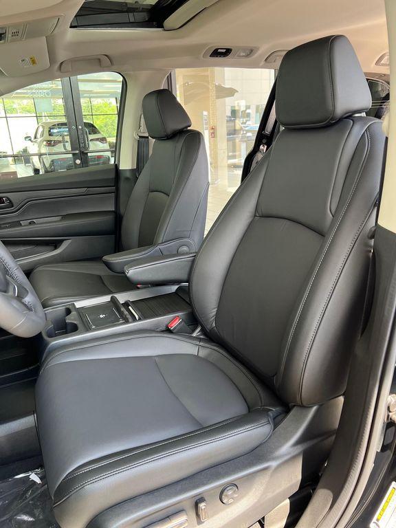 new 2026 Honda Odyssey car, priced at $45,275