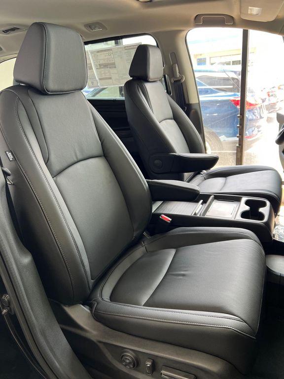 new 2026 Honda Odyssey car, priced at $45,275