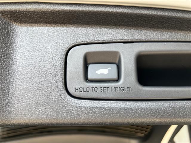 new 2026 Honda CR-V Hybrid car, priced at $42,075