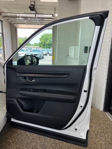new 2026 Honda CR-V Hybrid car, priced at $42,075