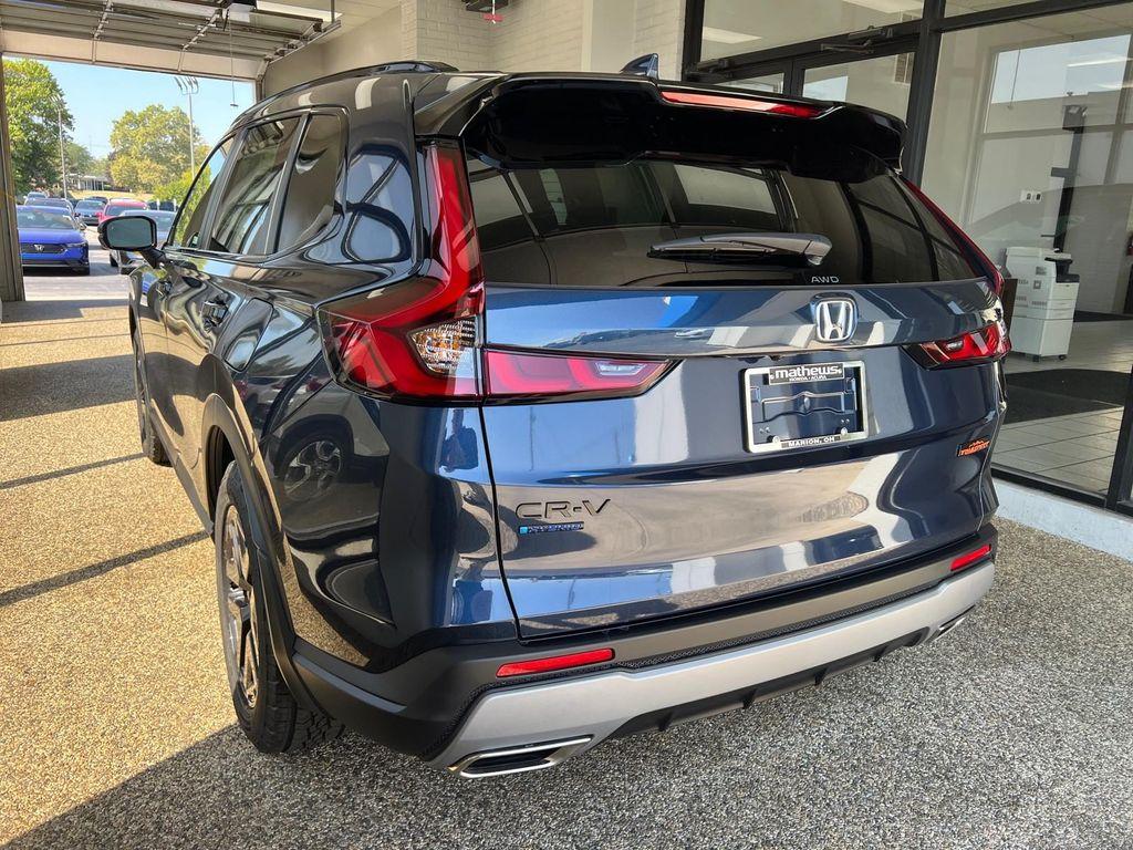 new 2026 Honda CR-V Hybrid car, priced at $40,250