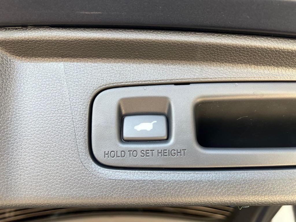 new 2026 Honda CR-V Hybrid car, priced at $40,250