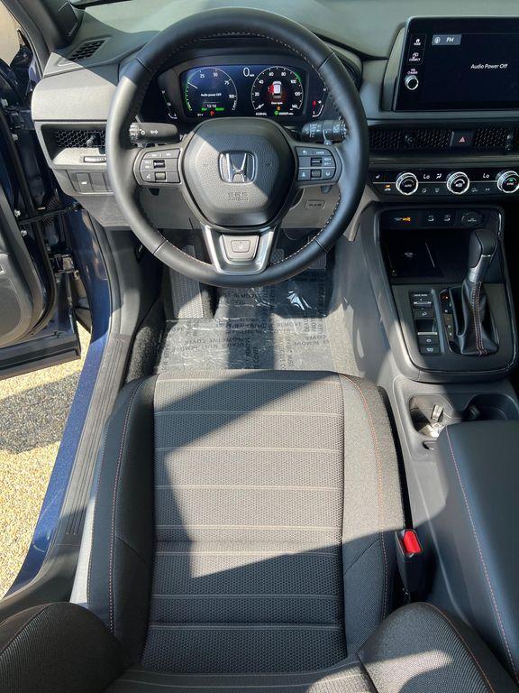 new 2026 Honda CR-V Hybrid car, priced at $40,250
