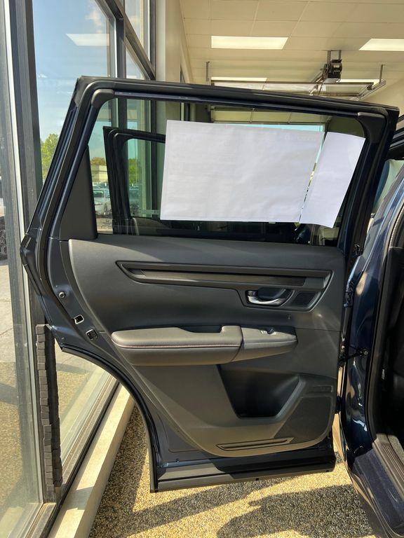 new 2026 Honda CR-V Hybrid car, priced at $40,250