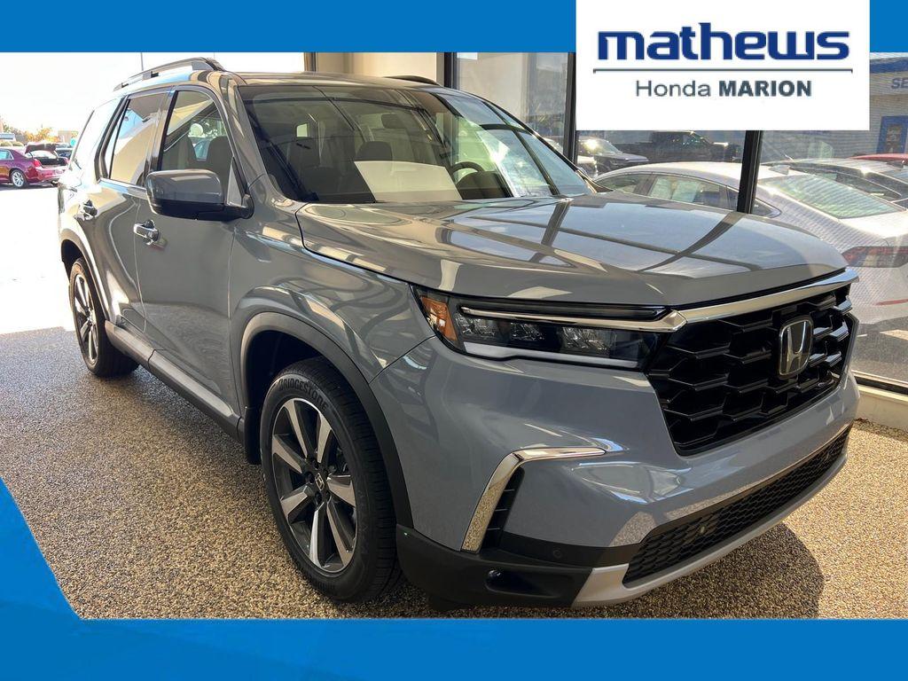 new 2025 Honda Pilot car, priced at $51,550