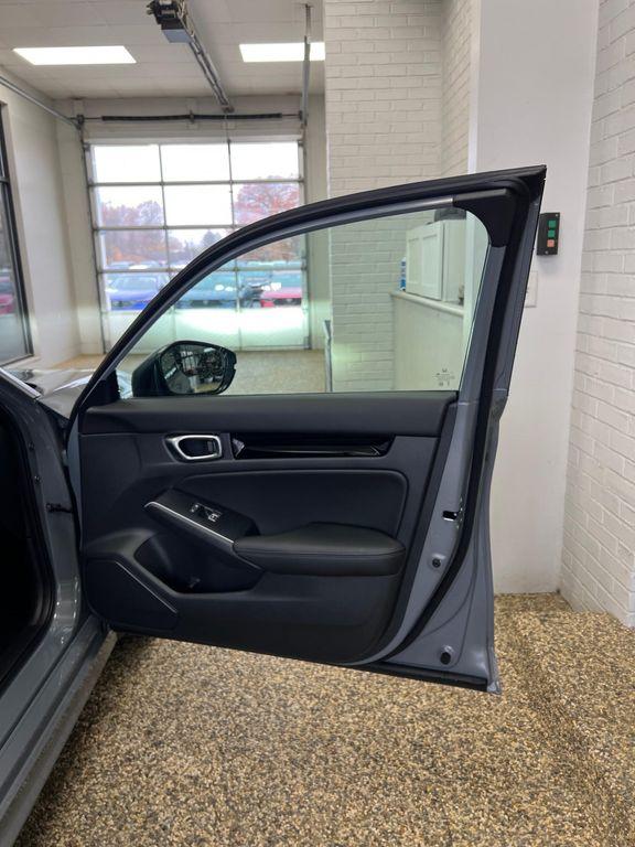 new 2026 Honda Civic Hybrid car, priced at $33,945