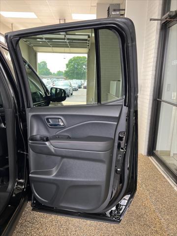 new 2025 Honda Ridgeline car, priced at $48,450