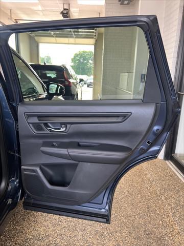 new 2026 Honda CR-V Hybrid car, priced at $40,195