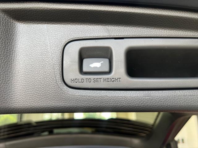 new 2026 Honda CR-V Hybrid car, priced at $40,195