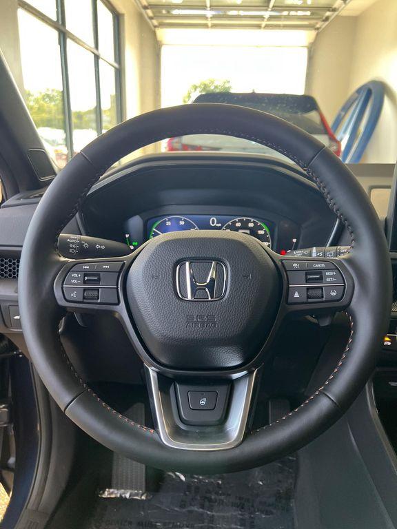 new 2026 Honda CR-V Hybrid car, priced at $40,250