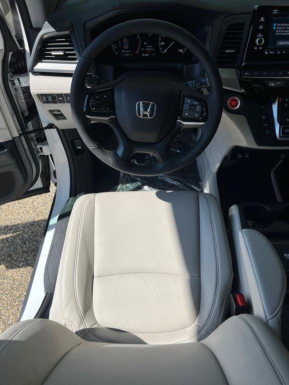 new 2026 Honda Odyssey car, priced at $45,110