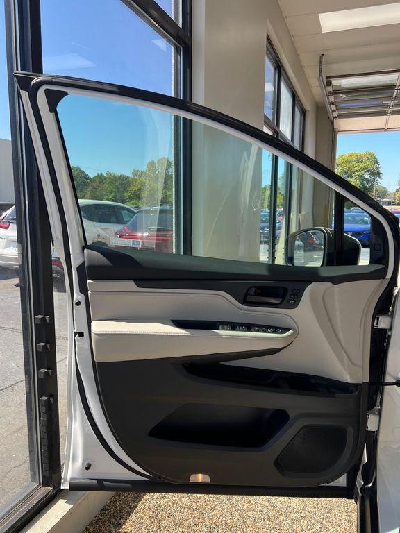 new 2026 Honda Odyssey car, priced at $45,110