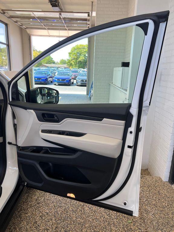 new 2026 Honda Odyssey car, priced at $45,110