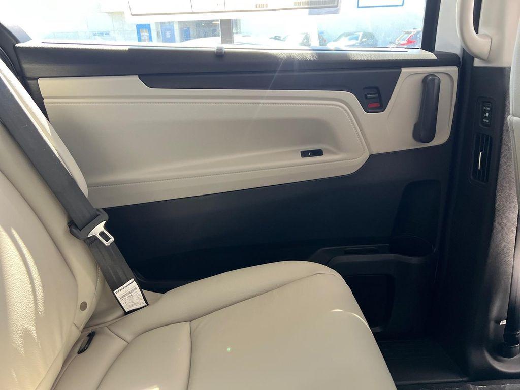 new 2026 Honda Odyssey car, priced at $45,110