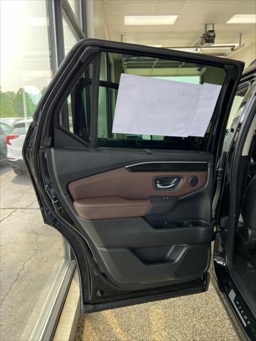 new 2025 Honda Pilot car, priced at $55,260