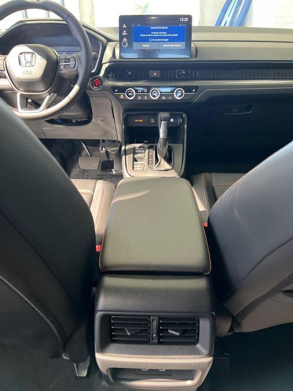 new 2026 Honda CR-V Hybrid car, priced at $41,675