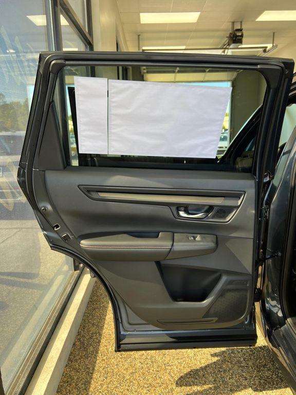 new 2026 Honda CR-V Hybrid car, priced at $41,675