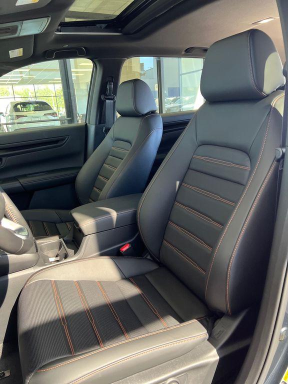 new 2026 Honda CR-V Hybrid car, priced at $41,675