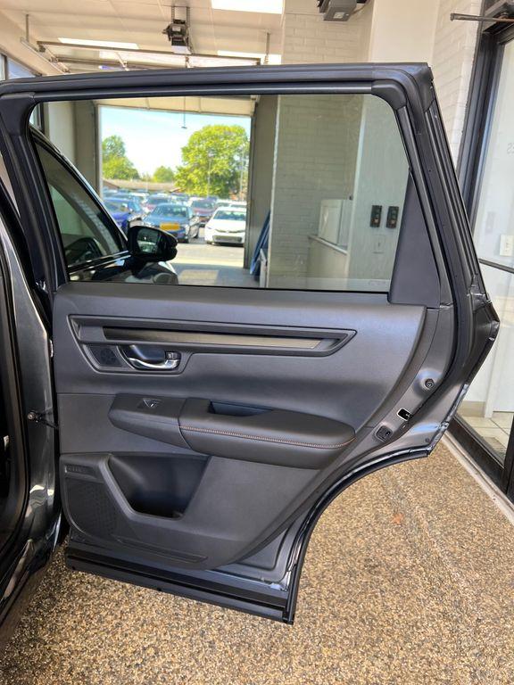 new 2026 Honda CR-V Hybrid car, priced at $41,675