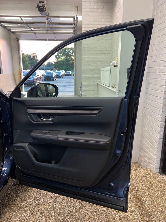 new 2026 Honda CR-V Hybrid car, priced at $41,675