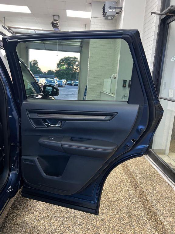 new 2026 Honda CR-V Hybrid car, priced at $41,675