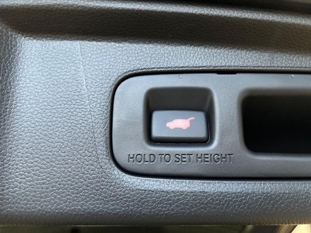 new 2026 Honda CR-V Hybrid car, priced at $41,675