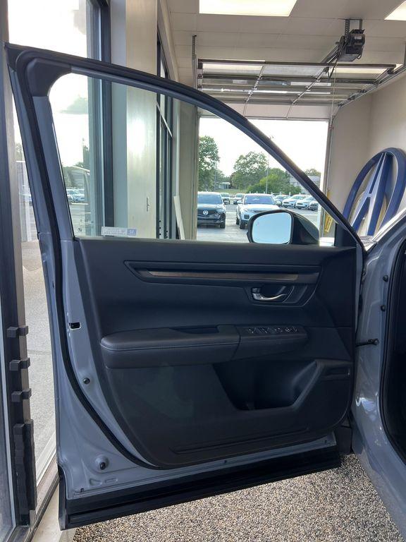 used 2023 Honda CR-V car, priced at $29,750