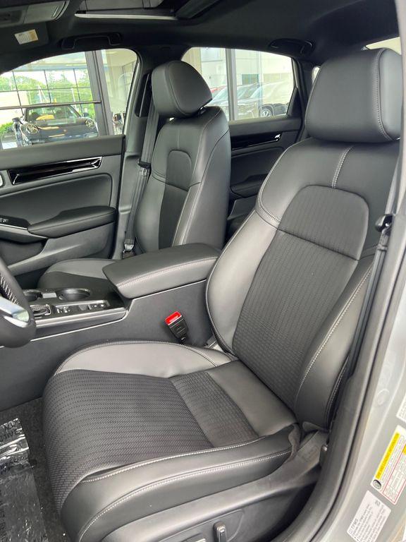 new 2026 Honda Civic Hybrid car, priced at $33,445