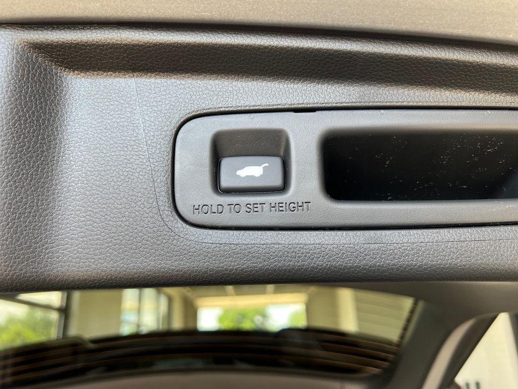 new 2026 Honda CR-V Hybrid car, priced at $43,645
