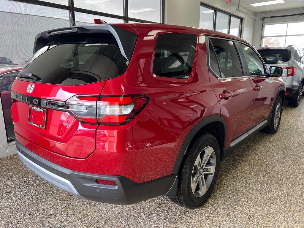 new 2025 Honda Pilot car, priced at $48,280