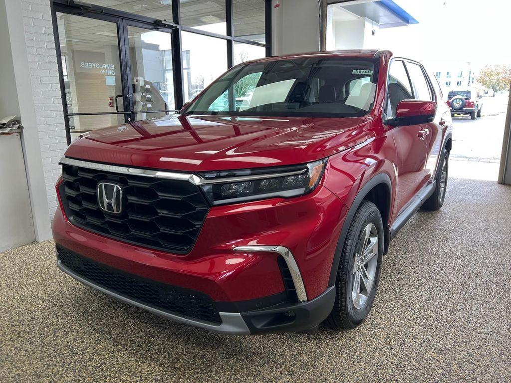 new 2025 Honda Pilot car, priced at $48,280