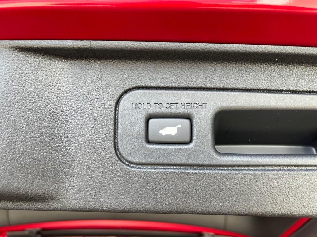 new 2025 Honda Pilot car, priced at $48,280