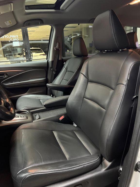 used 2022 Honda Pilot car, priced at $34,750