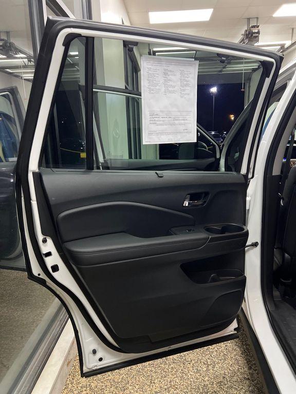used 2022 Honda Pilot car, priced at $34,750