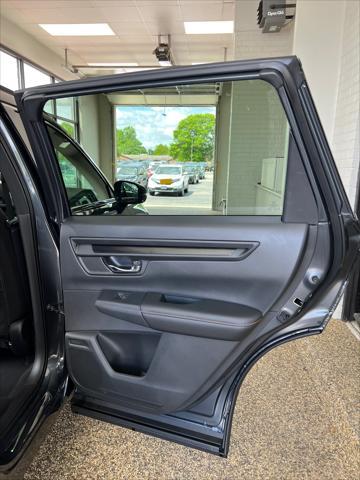 new 2025 Honda CR-V Hybrid car, priced at $37,545