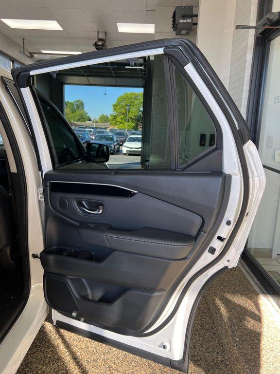 new 2025 Honda Pilot car, priced at $47,550