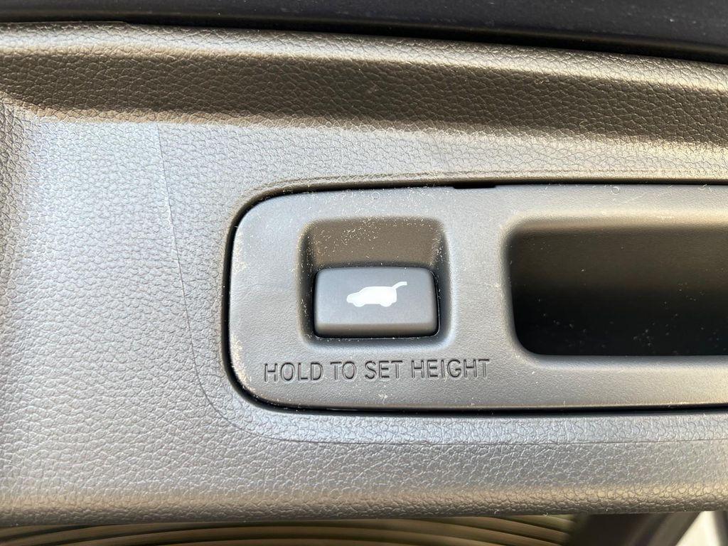 new 2026 Honda CR-V Hybrid car, priced at $41,675