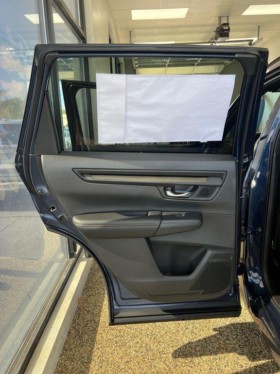 new 2026 Honda CR-V Hybrid car, priced at $41,675