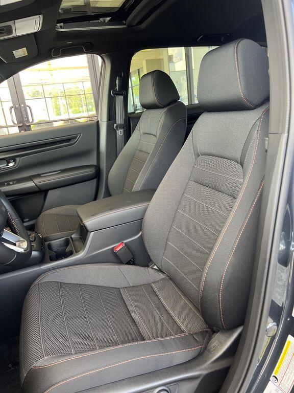 new 2026 Honda CR-V Hybrid car, priced at $38,525