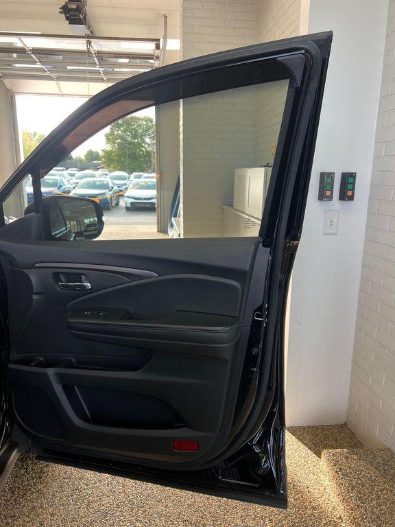 used 2021 Honda Pilot car, priced at $27,750